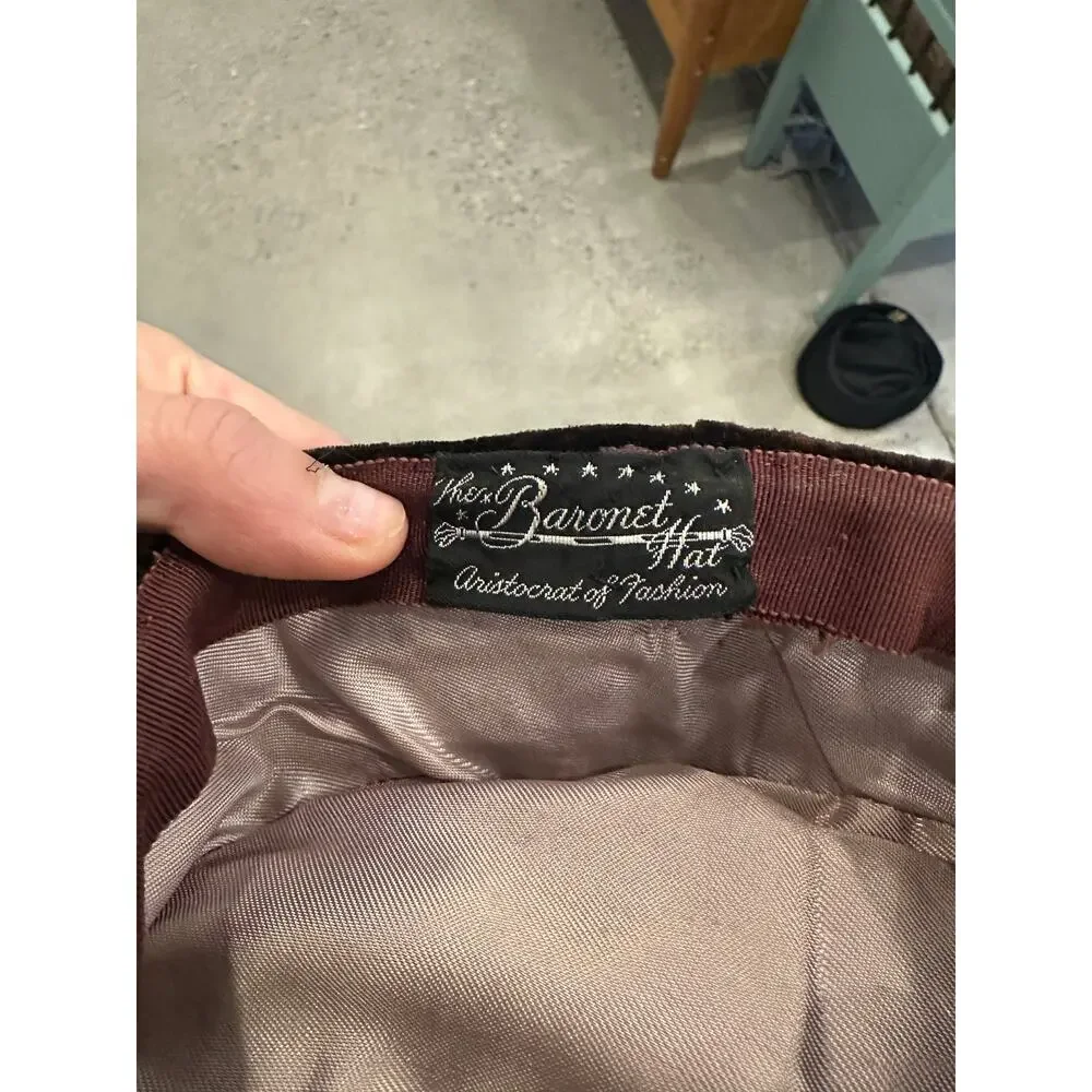 Baroness Women’s One Size Brown Velvet Cocktail Hat
